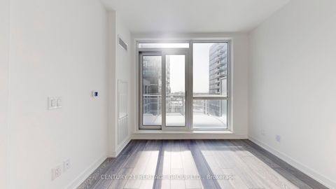 Photo 13 at 702 - 8888 YONGE Street, South Richvale, Richmond Hill
