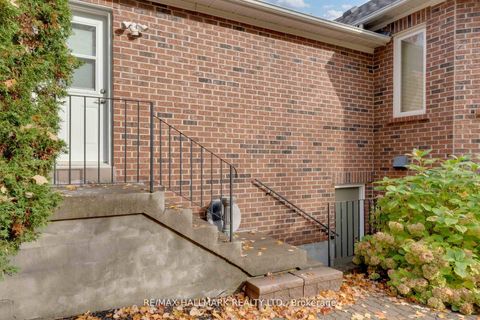 Photo 38 at 71 Willow Farm Lane, Hills of St Andrew, Aurora