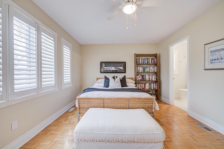 Photo 30 at 4662 Dundas Street W, Humber Valley, Toronto