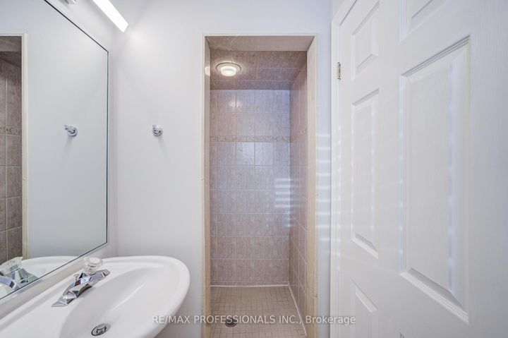 Photo 32 at 4662 Dundas Street W, Humber Valley, Toronto
