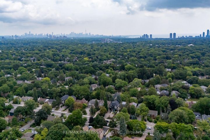 Photo 45 at 4662 Dundas Street W, Humber Valley, Toronto