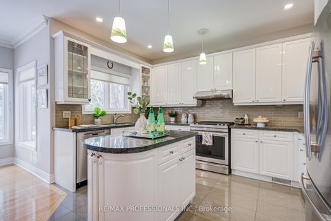 Photo 8 at 4662 Dundas Street W, Humber Valley, Toronto