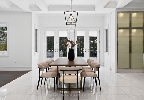 Photo 11 at 29 Junewood Crescent, Windfields, Toronto