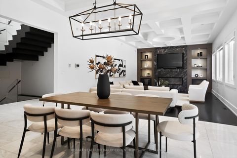 Photo 14 at 29 Junewood Crescent, Windfields, Toronto