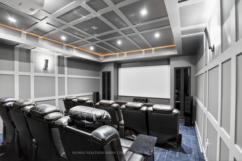 Photo 27 at 29 Junewood Crescent, Windfields, Toronto