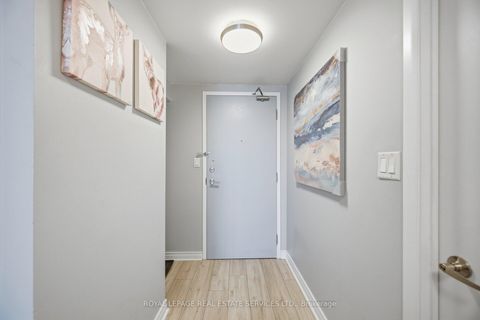 Photo 5 at 711 - 2464 Weston Road, Weston, Toronto