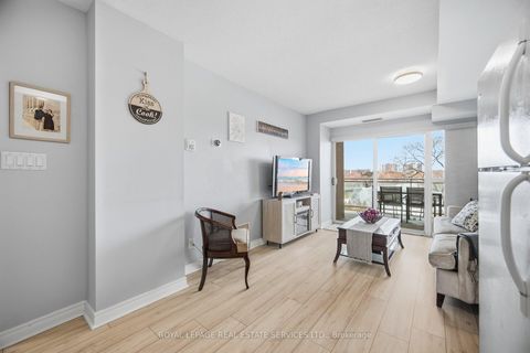 Photo 10 at 711 - 2464 Weston Road, Weston, Toronto