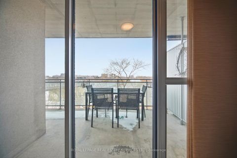 Photo 13 at 711 - 2464 Weston Road, Weston, Toronto