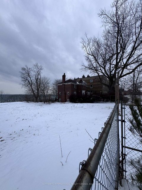 Photo 4 at 2685 Lake Shore Boulevard W, Mimico, Toronto