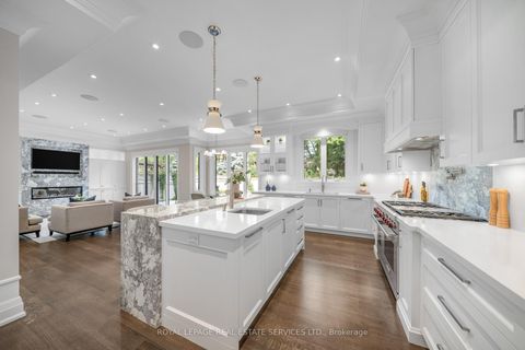 Photo 10 at 83 Kimbark Boulevard, Nortown, Toronto