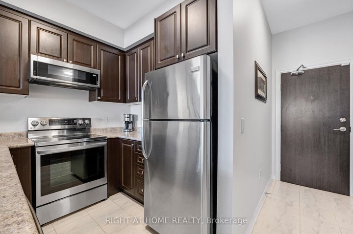 Photo 18 at 101 - 277 Gatwick Drive, RO River Oaks, Oakville