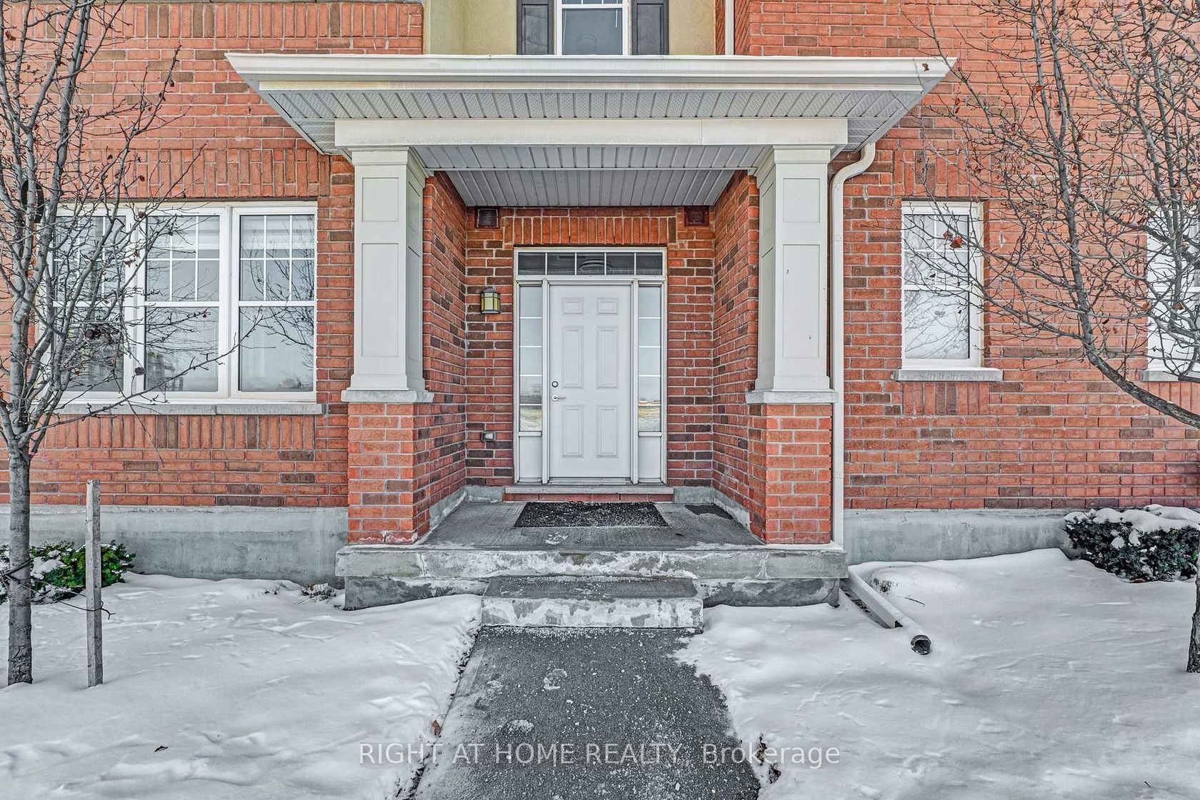 101 - 277 Gatwick Drive, RO River Oaks, Oakville 