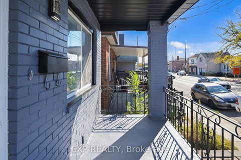 Photo 3 at 685 Jane Street, Smythe, Toronto
