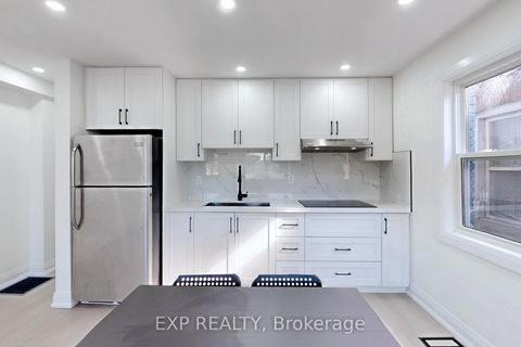 Photo 11 at 685 Jane Street, Smythe, Toronto