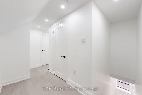 Photo 17 at 685 Jane Street, Smythe, Toronto