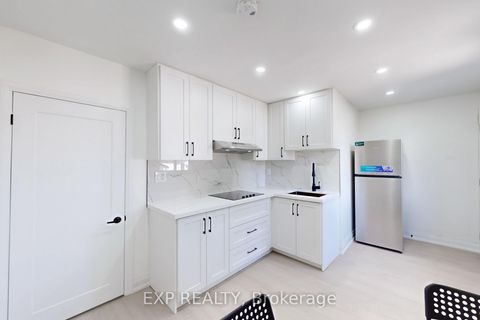 Photo 29 at 685 Jane Street, Smythe, Toronto