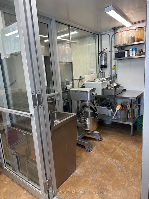 Photo 14 at 291 Silverthorn Avenue, Pellam Park, Toronto