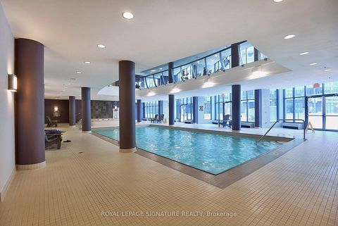 Photo 15 at 729 - 231 Fort York Boulevard, Waterfront Communities C1, Toronto