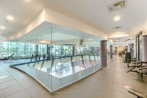 Photo 16 at 729 - 231 Fort York Boulevard, Waterfront Communities C1, Toronto