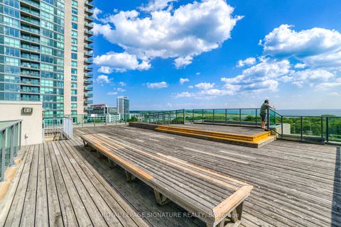 Photo 19 at 729 - 231 Fort York Boulevard, Waterfront Communities C1, Toronto