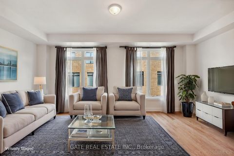 Photo 10 at 27 Moneypenny Place, Beverley Glen, Vaughan