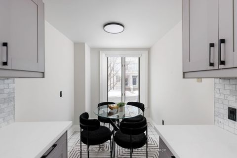 Photo 16 at 211 Walmer Road, Casa Loma, Toronto