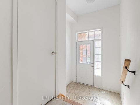 Photo 5 at 247 Harding Park Street, Glenway Estates, Newmarket