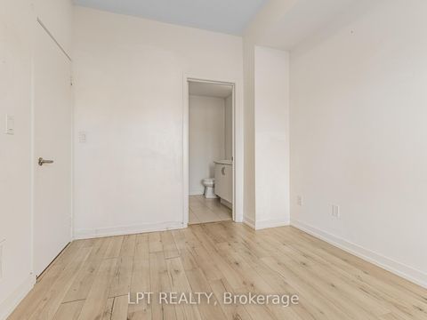 Photo 7 at 247 Harding Park Street, Glenway Estates, Newmarket