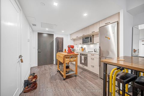 Photo 19 at 513 - 50 Mccaul Street, Chinatown, Toronto