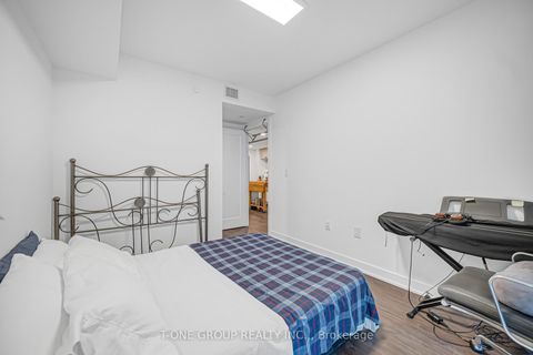 Photo 28 at 513 - 50 Mccaul Street, Chinatown, Toronto