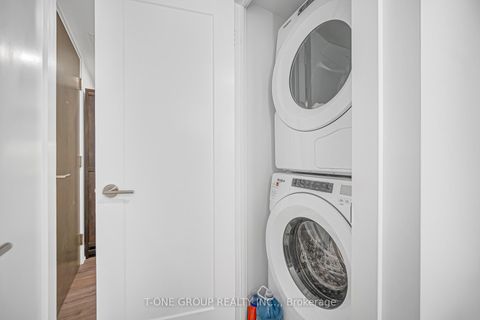 Photo 33 at 513 - 50 Mccaul Street, Chinatown, Toronto