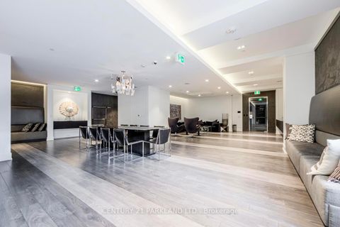 Photo 7 at 312 - 6 Parkwood Avenue, Casa Loma, Toronto