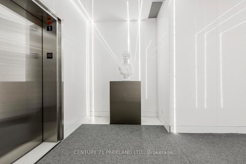 Photo 9 at 312 - 6 Parkwood Avenue, Casa Loma, Toronto