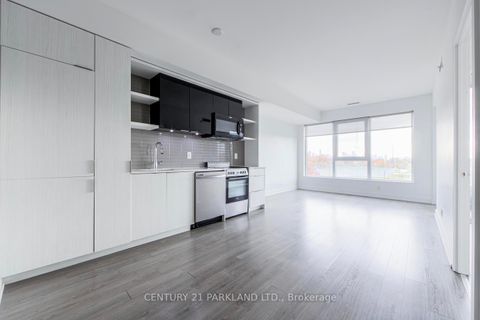 Photo 13 at 312 - 6 Parkwood Avenue, Casa Loma, Toronto