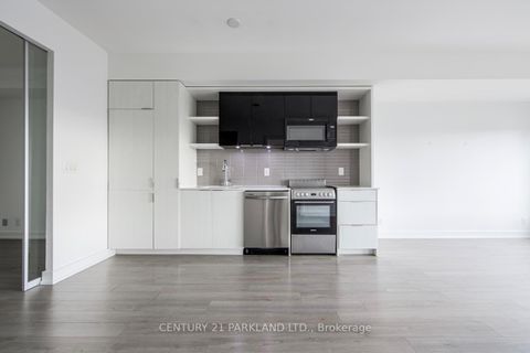 Photo 14 at 312 - 6 Parkwood Avenue, Casa Loma, Toronto