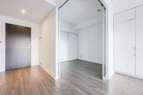 Photo 25 at 312 - 6 Parkwood Avenue, Casa Loma, Toronto