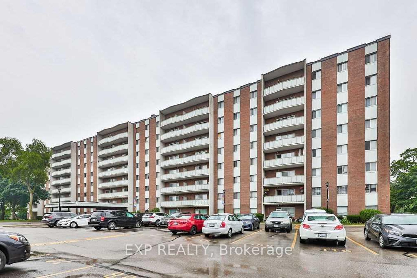 208 - 1660 Bloor Street, Applewood, Mississauga 