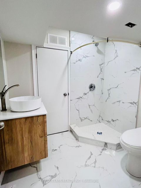 Photo 26 at 32 Scenic Mill Way, Windfields, Toronto