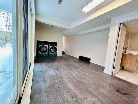 Photo 27 at 32 Scenic Mill Way, Windfields, Toronto