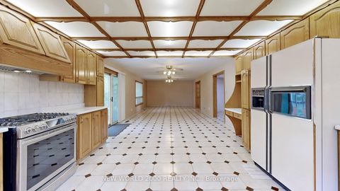 Photo 22 at 62 Langstaff Road W, South Richvale, Richmond Hill