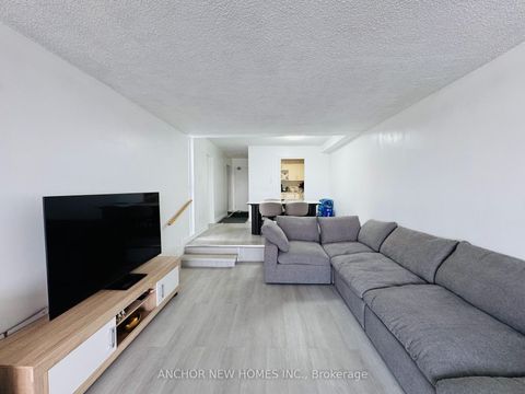 Photo 3 at 704 - 4101 Sheppard Avenue E, Malvern West, Toronto