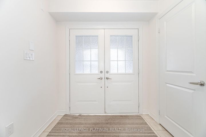 Photo 2 at 20 Haymarket Drive, Northwest Brampton, Brampton