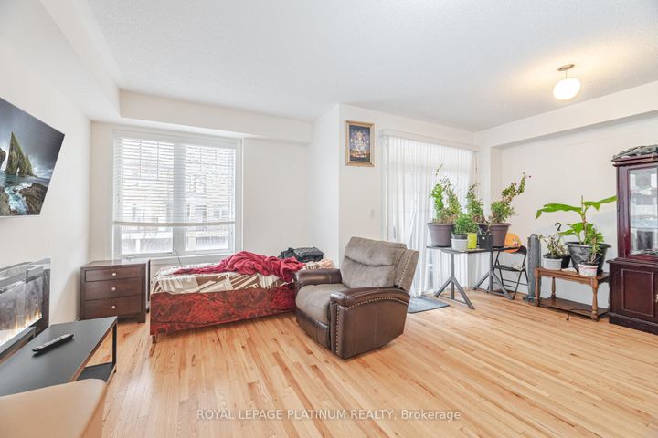 Photo 9 at 20 Haymarket Drive, Northwest Brampton, Brampton