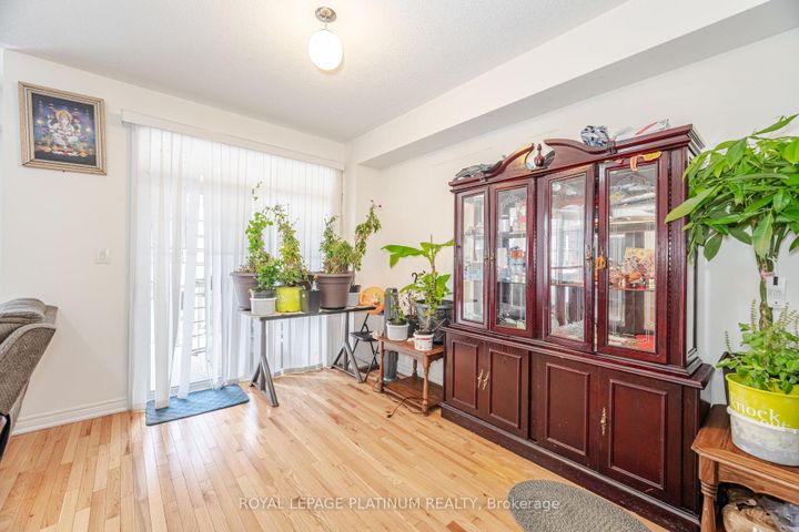 Photo 11 at 20 Haymarket Drive, Northwest Brampton, Brampton