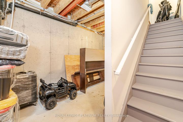 Photo 37 at 20 Haymarket Drive, Northwest Brampton, Brampton