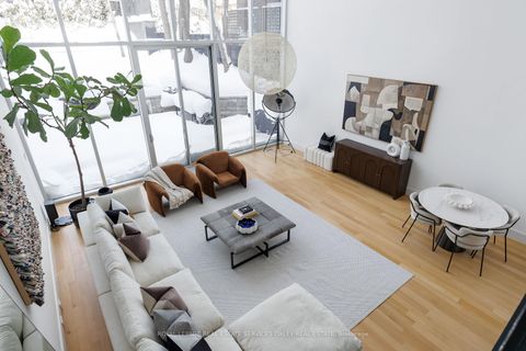 Photo 6 at 20A Woodlawn Avenue W, St. Clair, Toronto