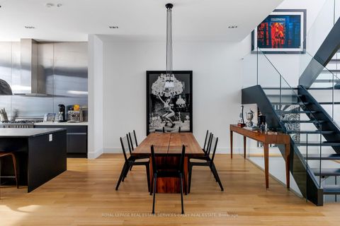 Photo 10 at 20A Woodlawn Avenue W, St. Clair, Toronto