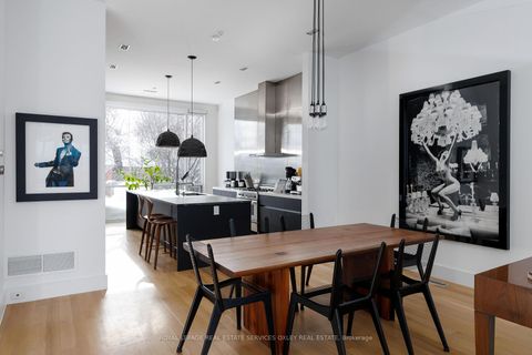 Photo 11 at 20A Woodlawn Avenue W, St. Clair, Toronto