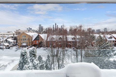 Photo 25 at 20A Woodlawn Avenue W, St. Clair, Toronto