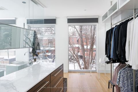 Photo 29 at 20A Woodlawn Avenue W, St. Clair, Toronto